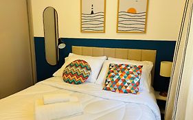 Morada JK Premium - Flat em hotel moderno com localização incrível na Vila Olímpia